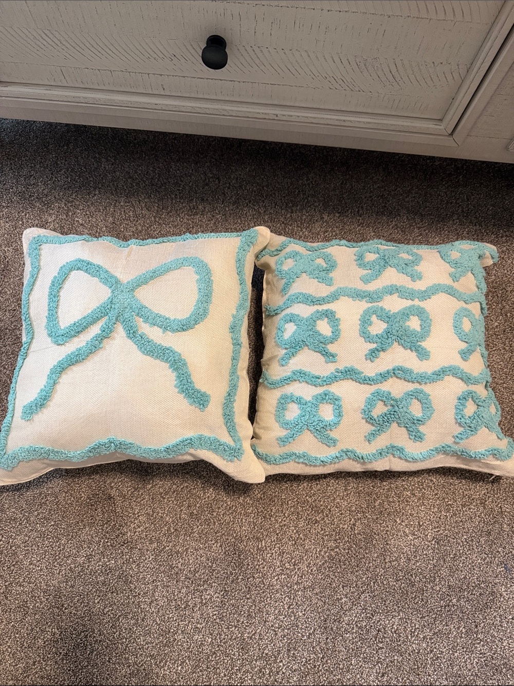 Decorative Cream Throw Pillow with Teal Bow Accent